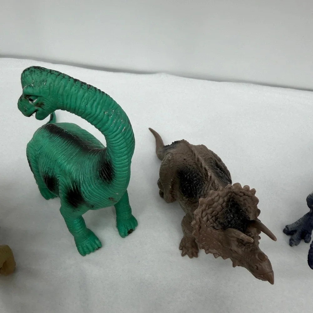 Source Unknown dinosaur action